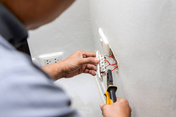 Best Electrician Near Me  in Holly Ridge, NC